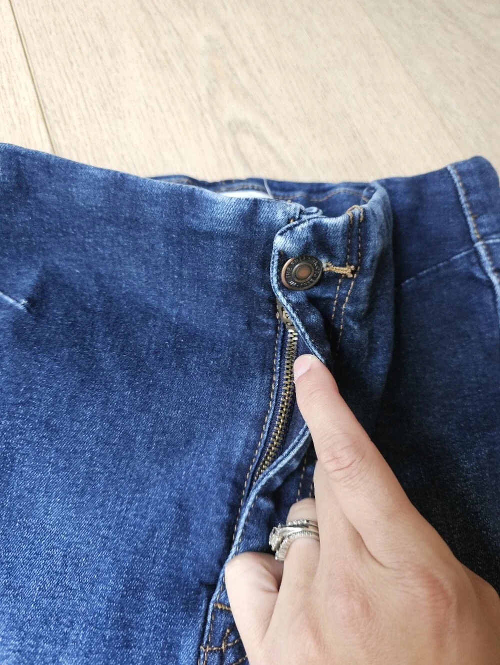 Free People Miles Away High Waist Crop Skinny Jeans in Feels like Sunshine 30